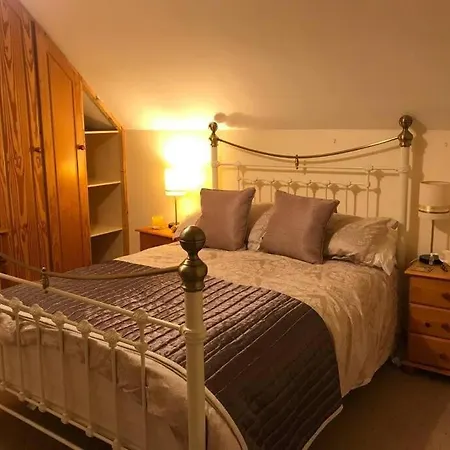 Charming 3-bed Detached With Scenic Views Casa de Férias