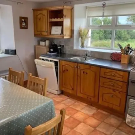 Charming 3-bed Detached With Scenic Views *